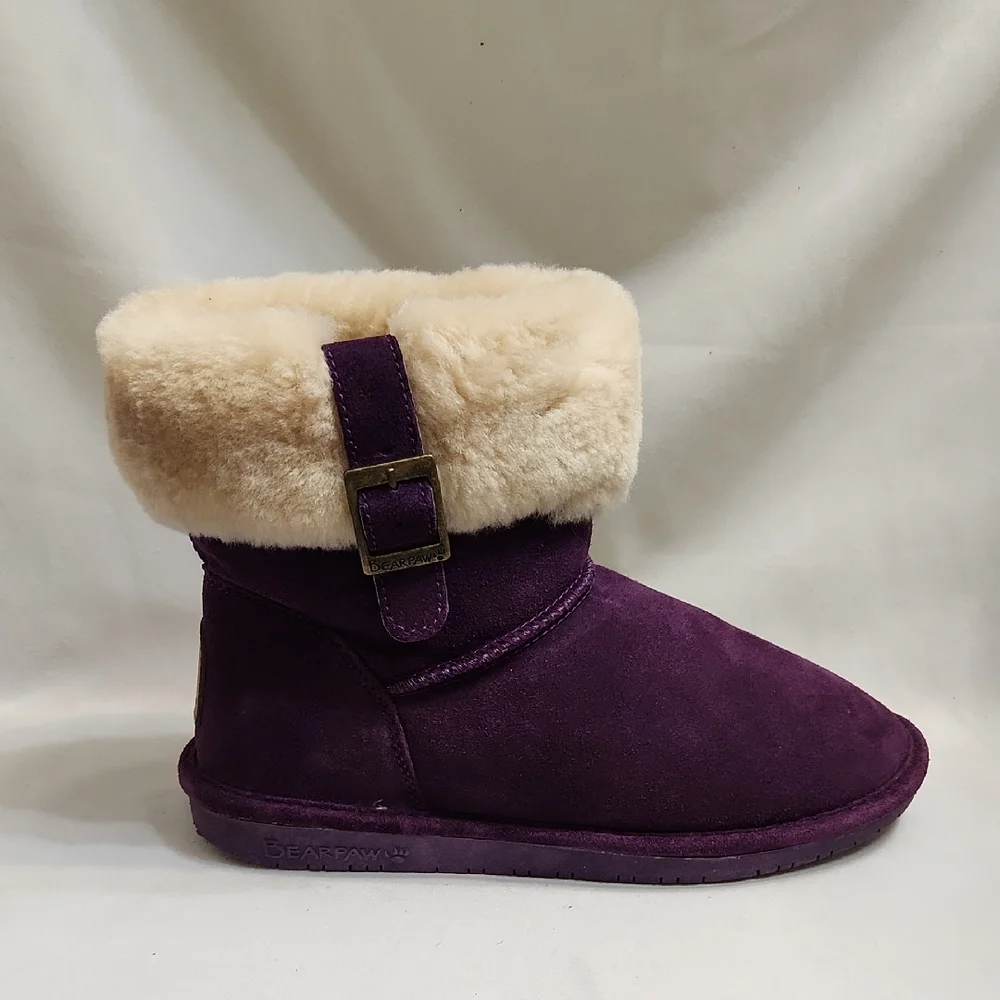 BearPaw Abby 6 Buckle Winterberry Suede Sheepskin Winter Short Boots (W size 8)